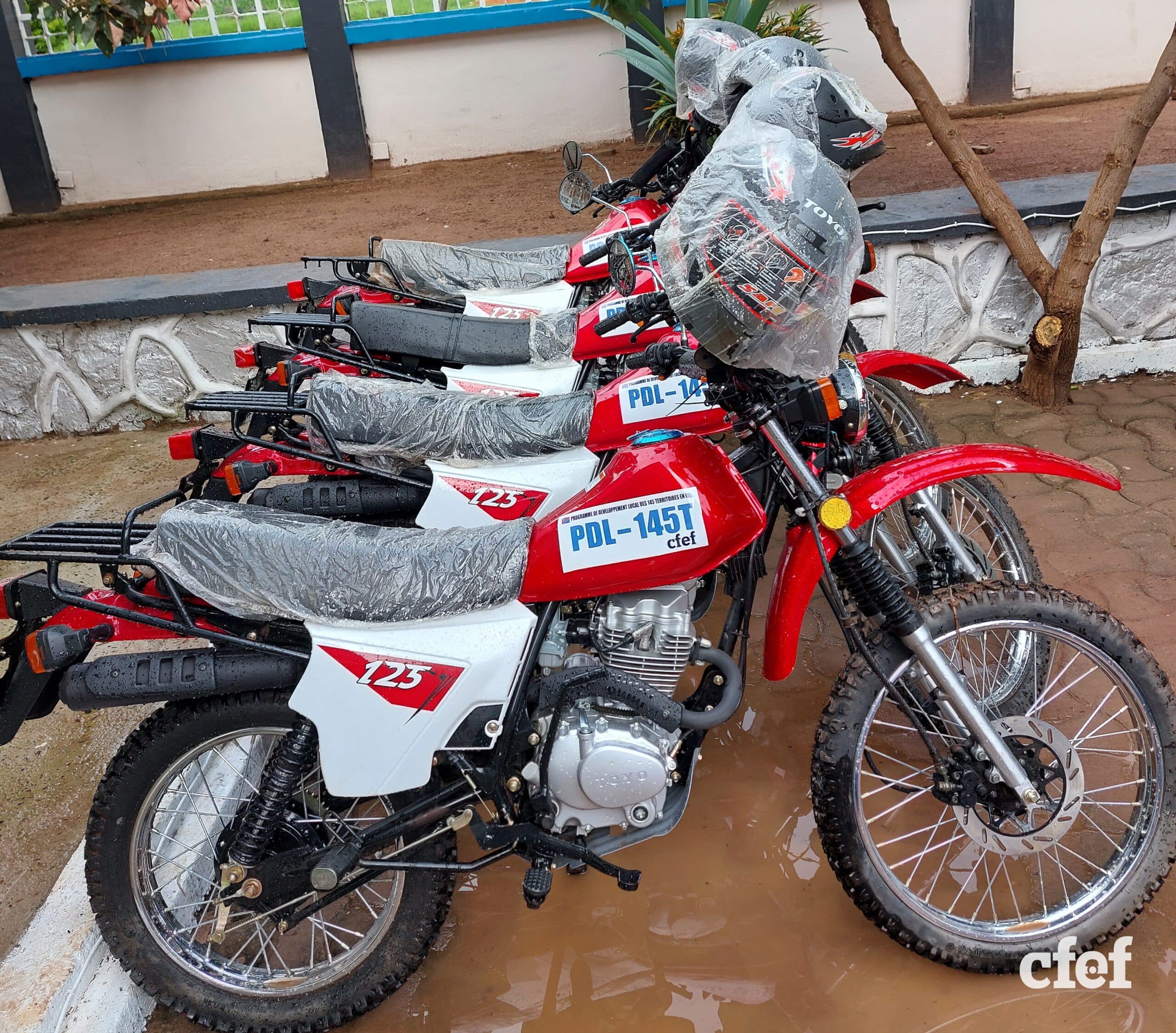 image en avant de PDL-145T : Remise de 4 motos au Comité Technique Provincial du Nord-Ubangi